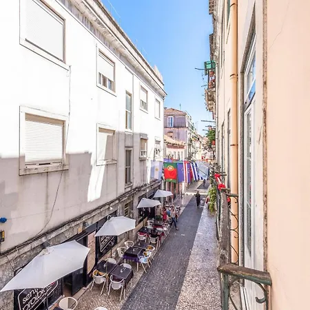 Guestready - Fantastic W Big Patio - Bairro Alto Apartment *
